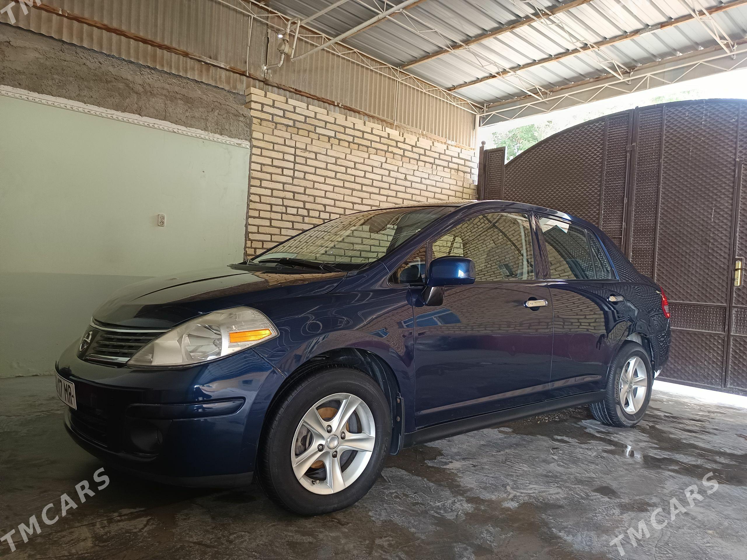 Nissan Versa 2010 - 110 000 TMT - Мары - img 1