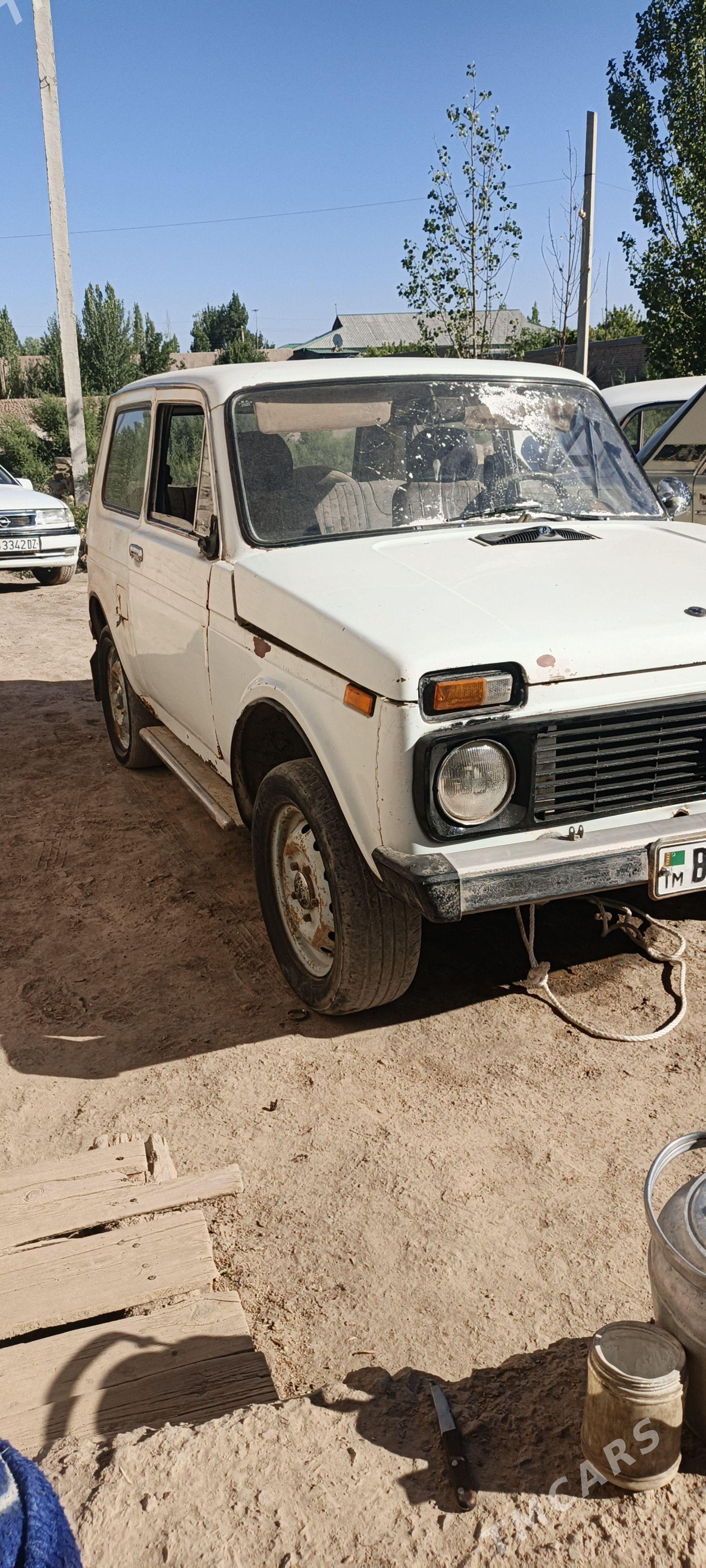 Lada Niva 1981 - 8 000 TMT - Губадаг - img 1