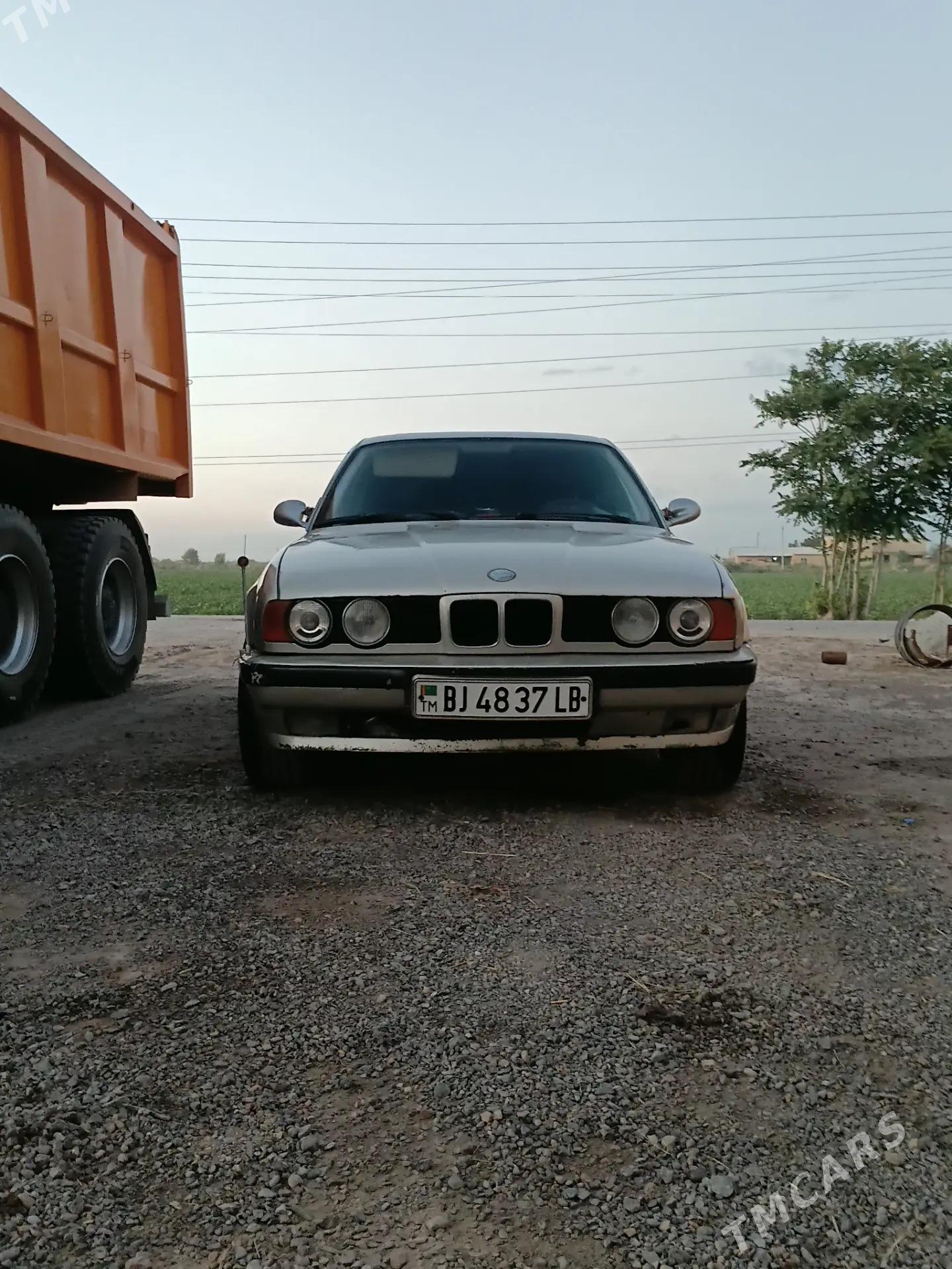 BMW 525 1990 - 45 000 TMT - Чарджоу - img 1