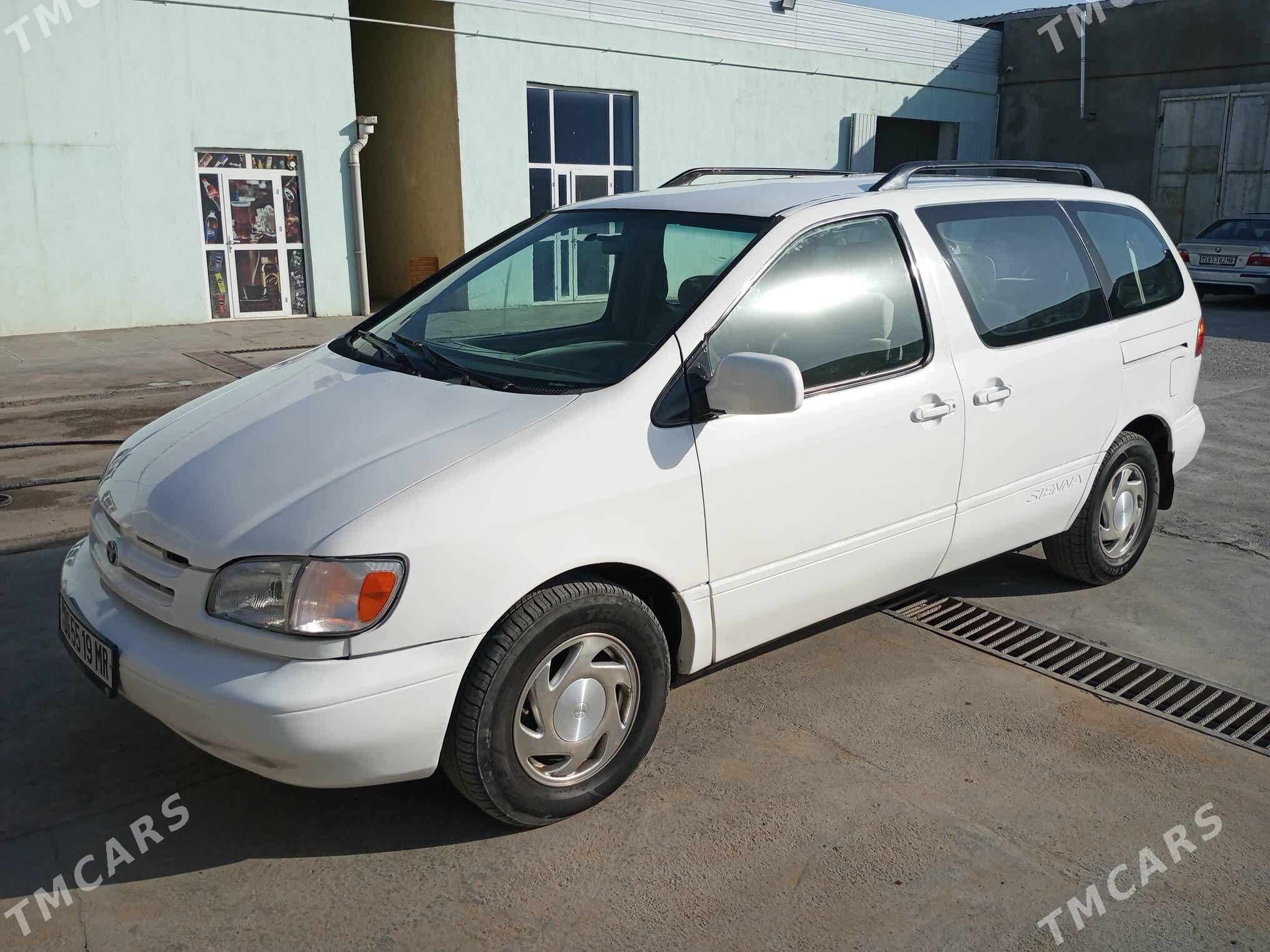 Toyota Sienna 2001 - 150 000 TMT - Mary - img 1