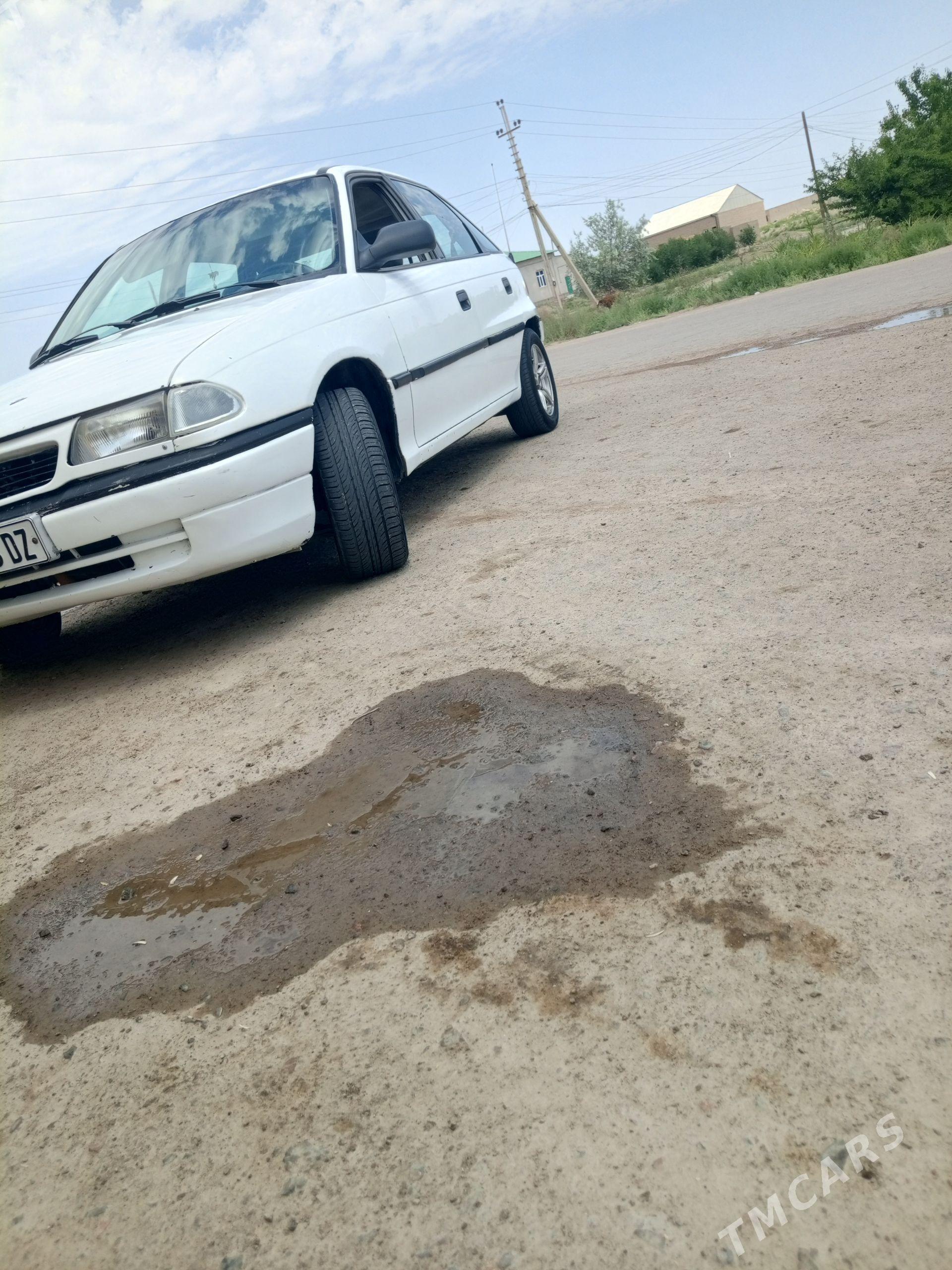 Opel Astra 1994 - 46 000 TMT - Шабатский этрап - img 1