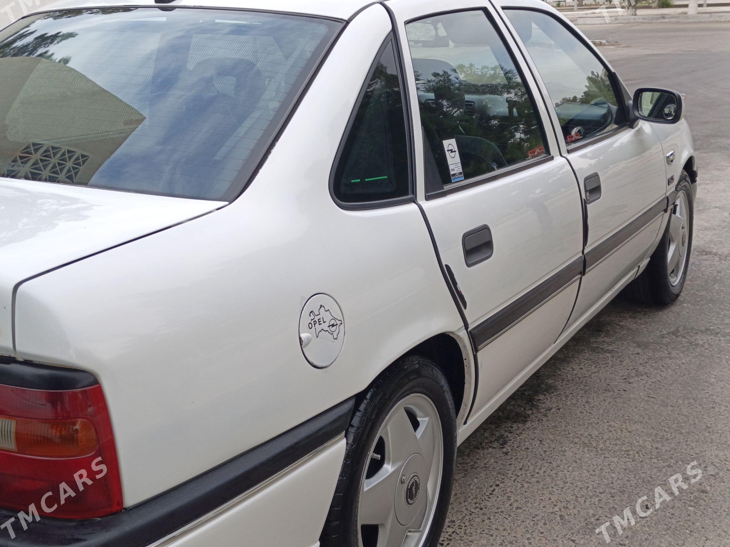 Opel Vectra 1993 - 77 000 TMT - Балканабат - img 1