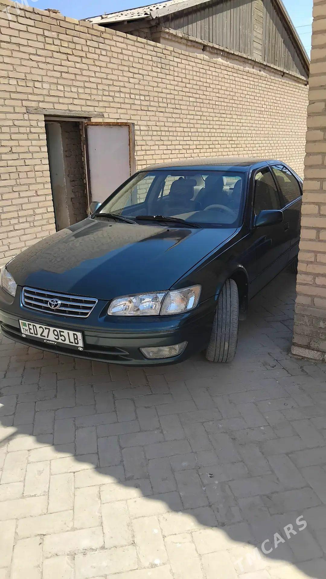 Toyota Camry 1999 - 155 000 TMT - Халач - img 1