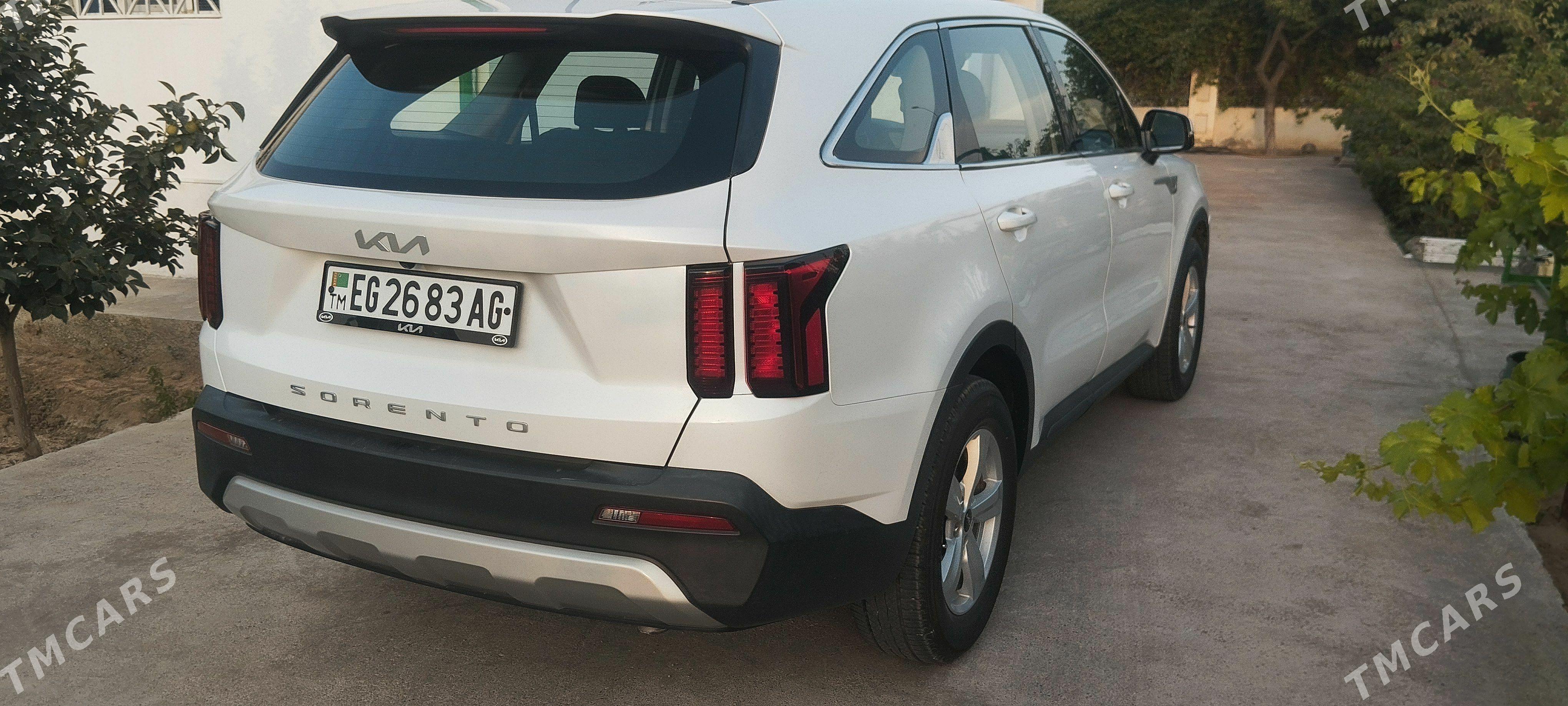 Kia Sorento 2022 - 360 000 TMT - Täze zaman - img 1