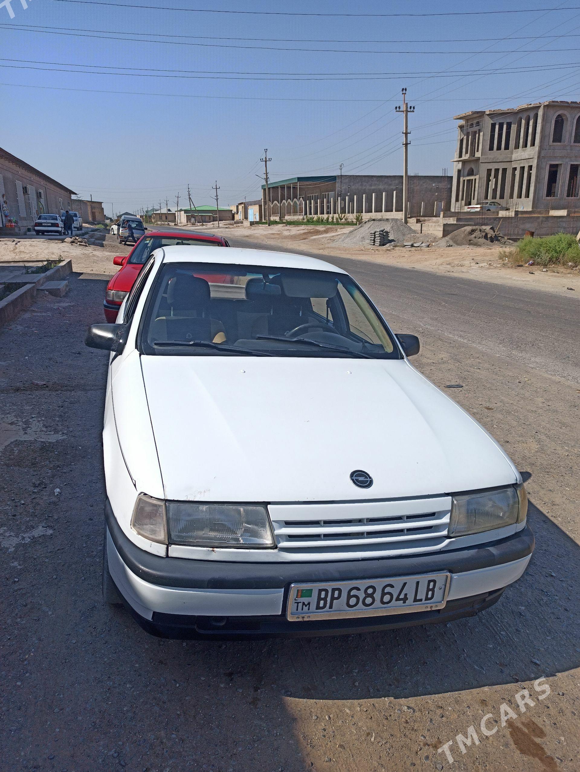 Opel Vectra 1992 - 36 000 TMT - Чарджоу - img 1