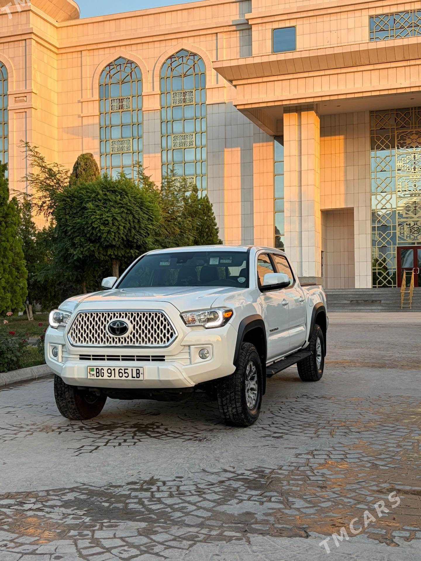 Toyota Tacoma 2020 - 510 000 TMT - Туркменабат - img 1