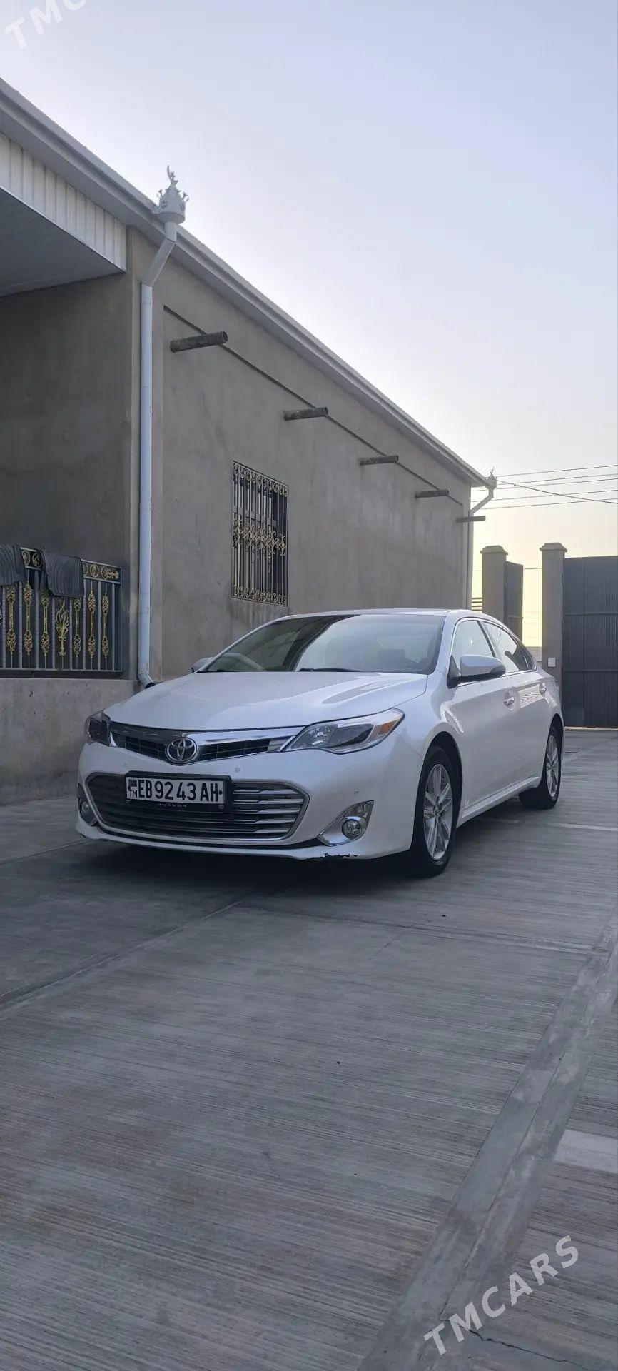 Toyota Avalon 2013 - 330 000 TMT - Теджен - img 1