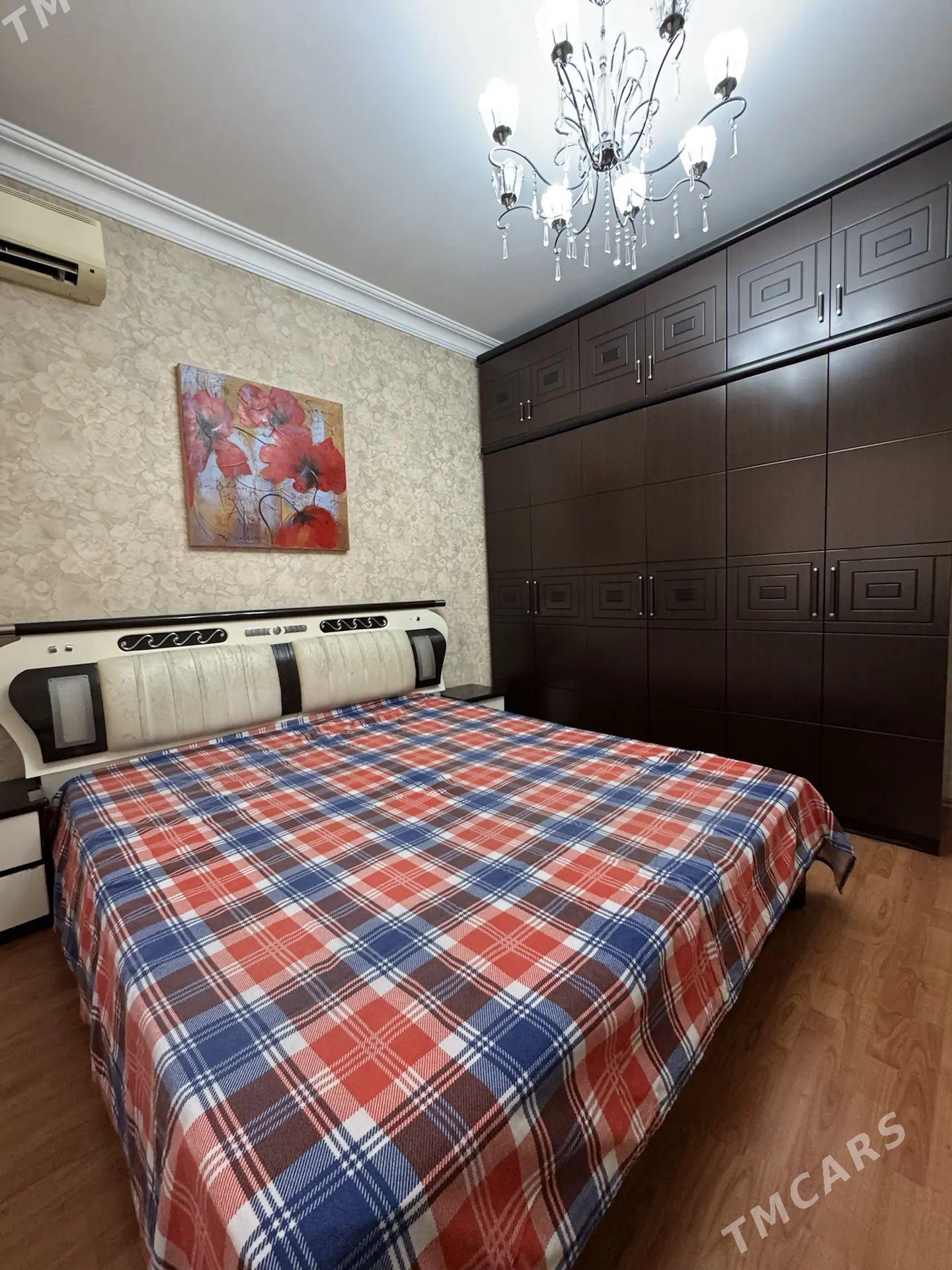 Gowdan "W" 3-Komnat. Kwartira - Гаудан "В" - img 1