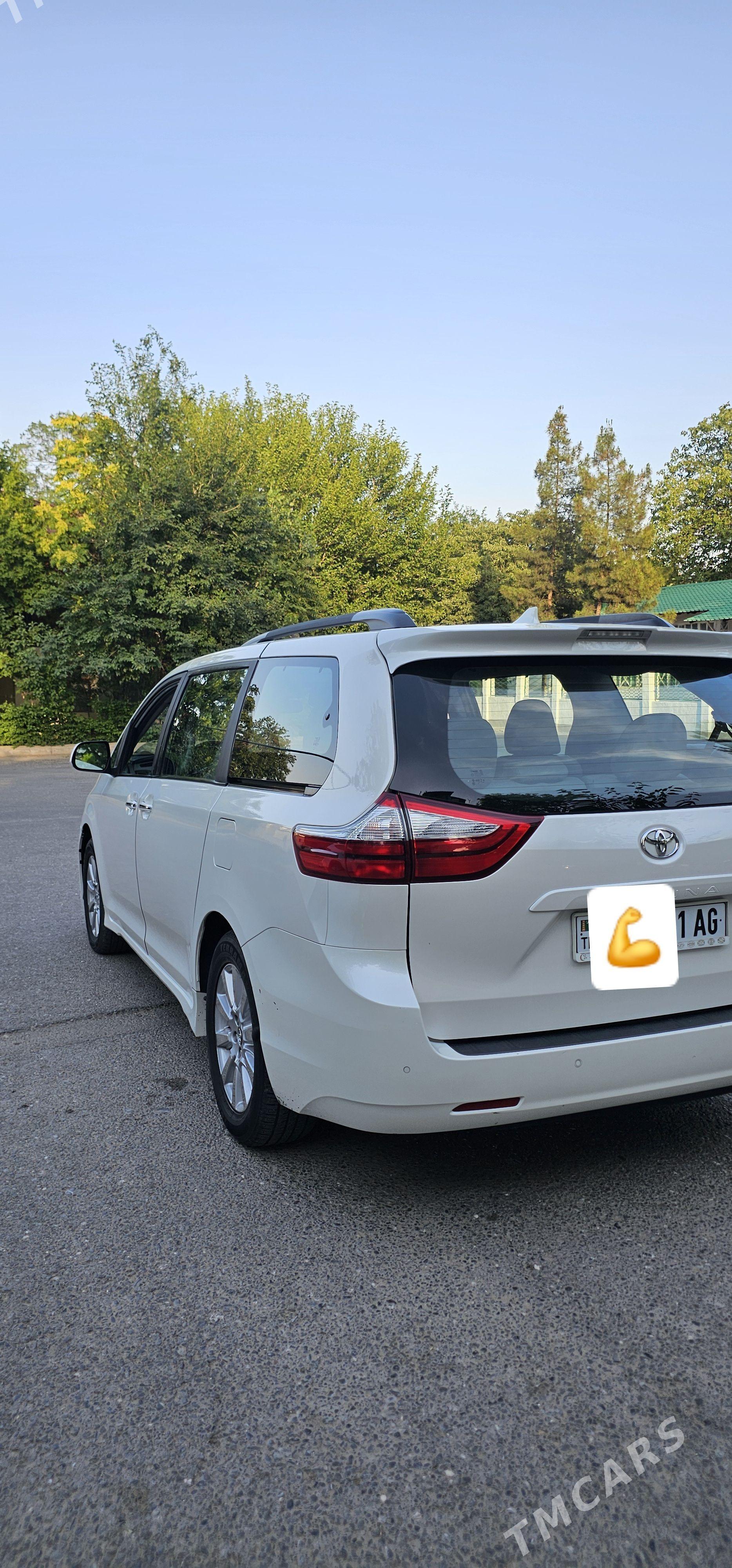 Toyota Sienna 2019 - 435 000 TMT - Ашхабад - img 1