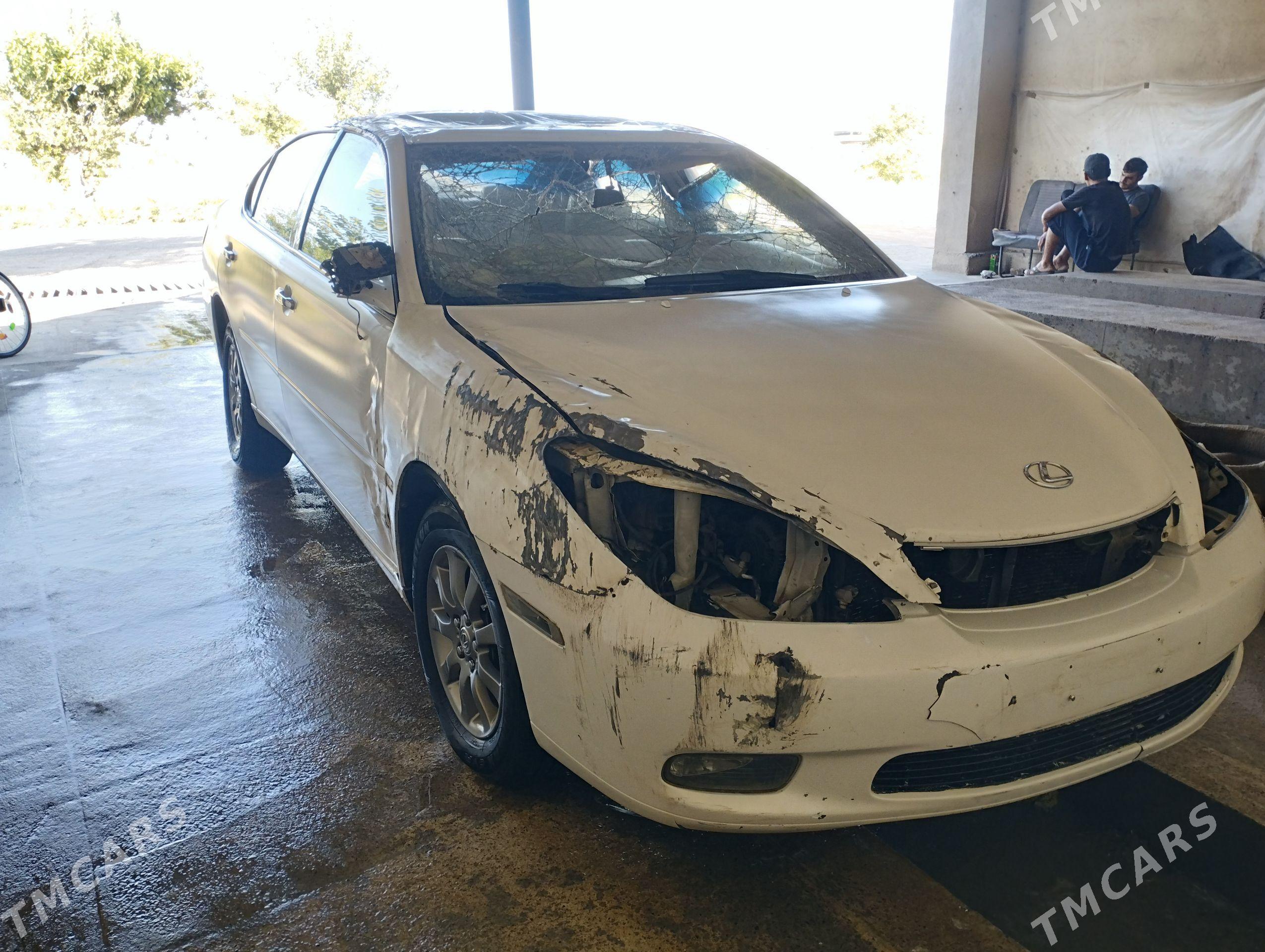 Lexus ES 300 2002 - 128 000 TMT - Мургап - img 1