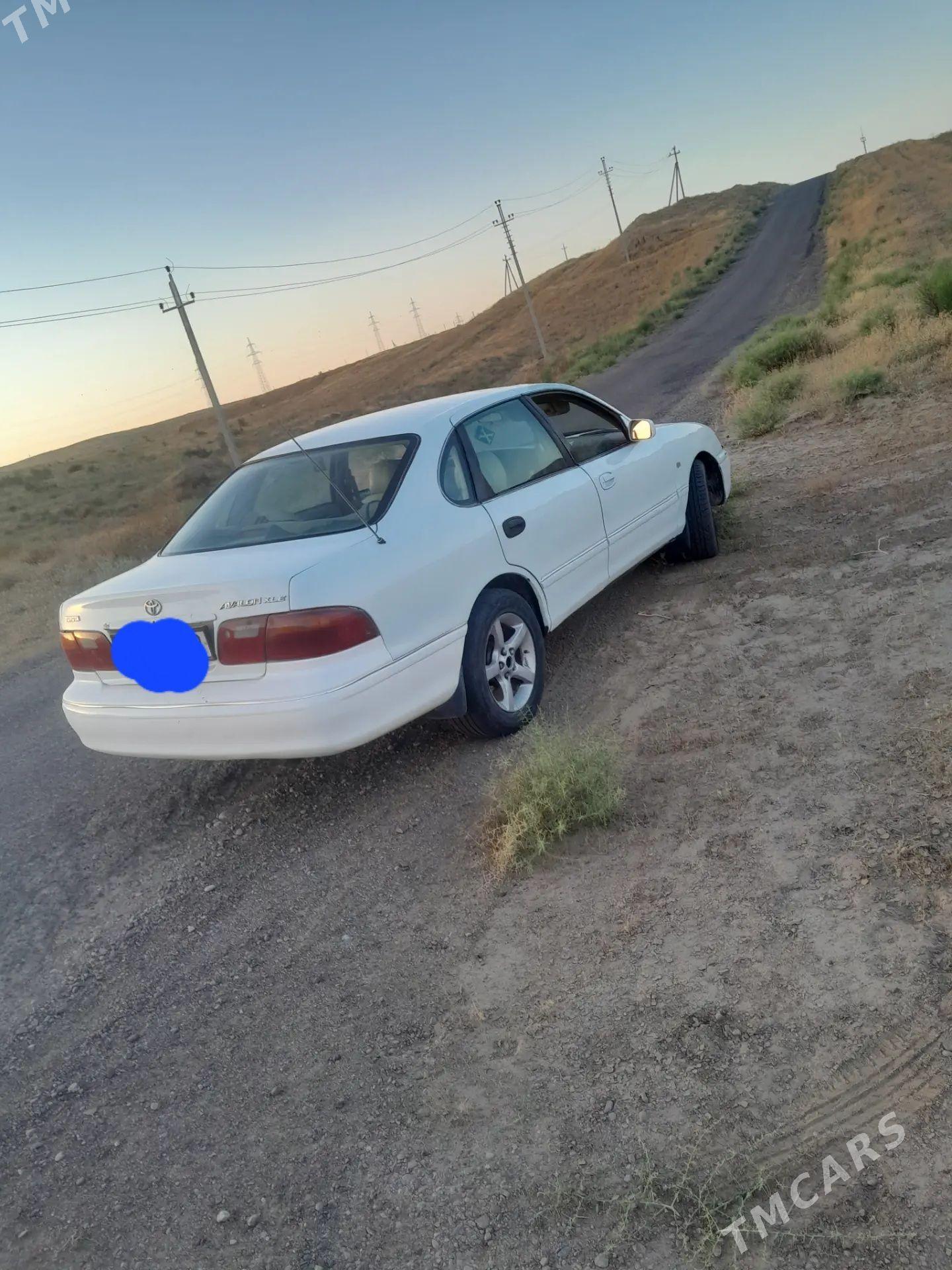 Toyota Avalon 1997 - 130 000 TMT - Мургап - img 1