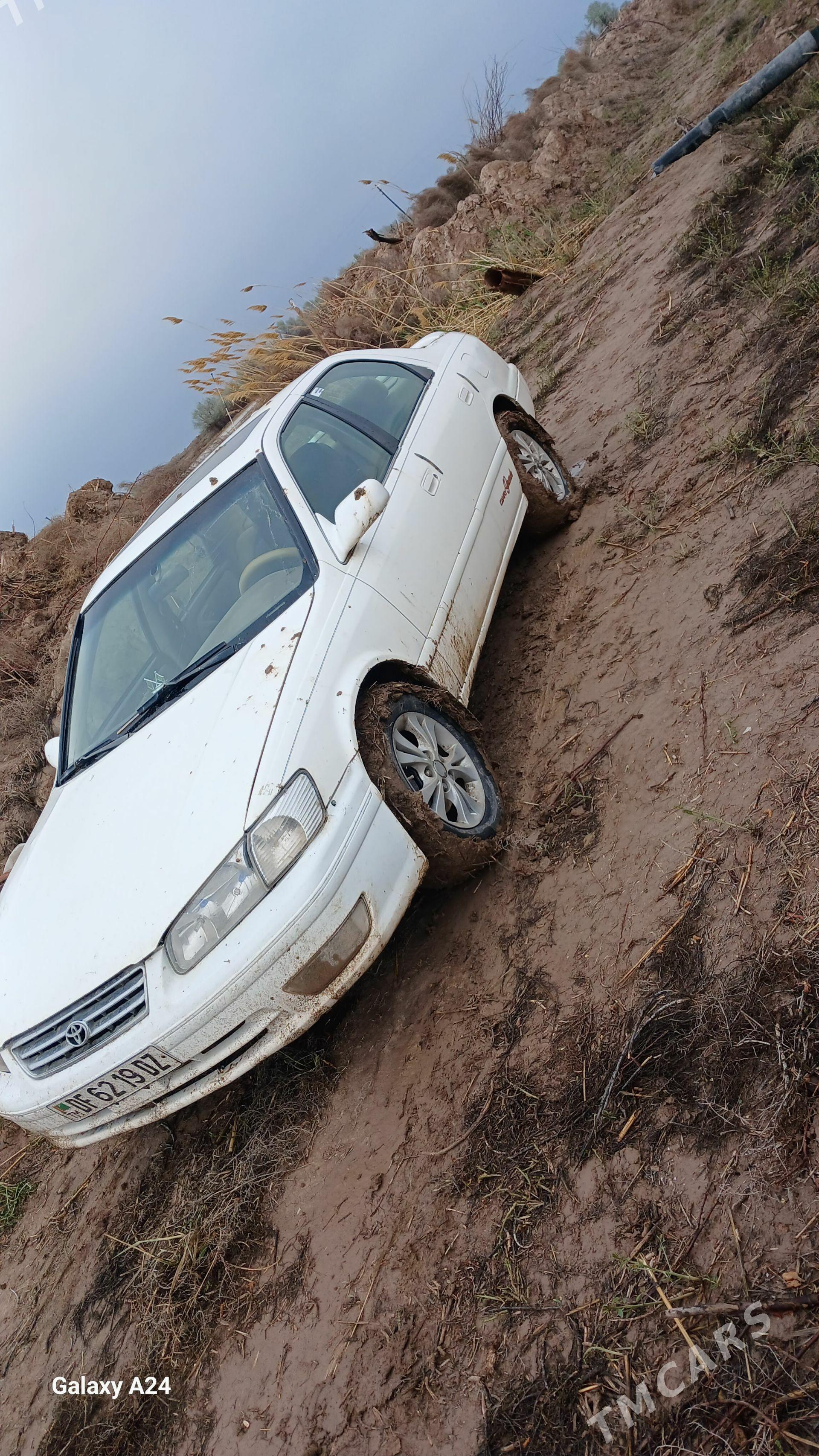 Toyota Camry 1999 - 130 000 TMT - Акдепе - img 1