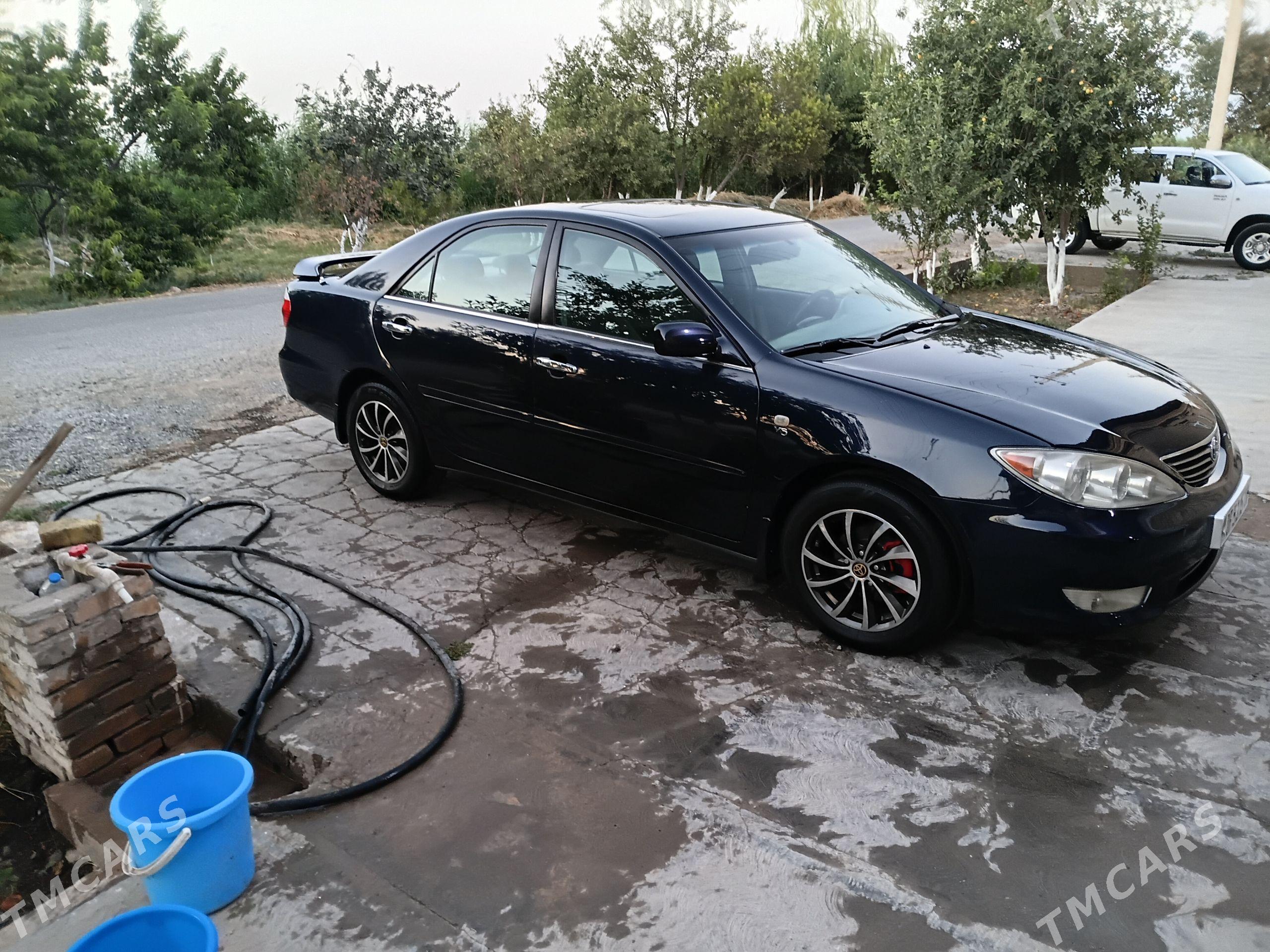 Toyota Camry 2005 - 220 000 TMT - Чарджоу - img 1