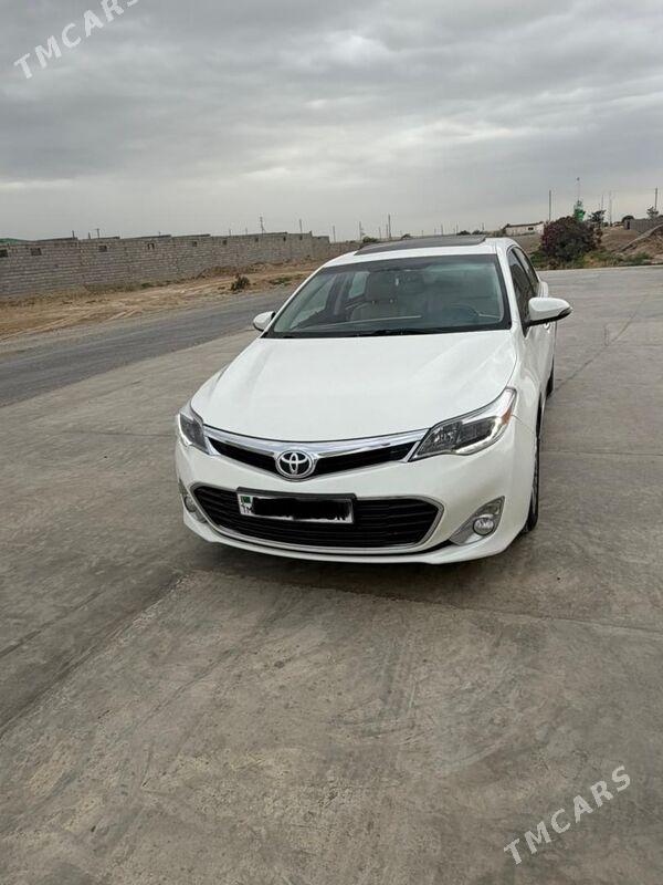 Toyota Avalon 2014 - 350 000 TMT - Этрек - img 1