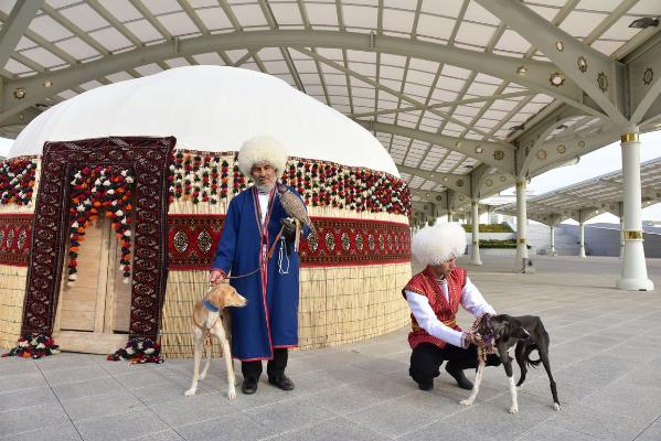 В ТППТ открылась выставка, посвященная культурным ценностям туркменского народа