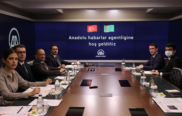 Türkiýedäki türkmen diplomaty «Anadolu» agentliginiň ýolbaşçylary bilen duşuşdy