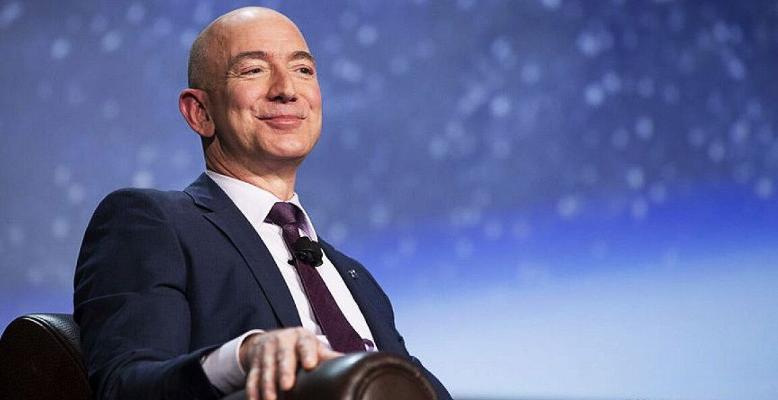 Bezos BBI reýtinginde hem birinji orna dolandy