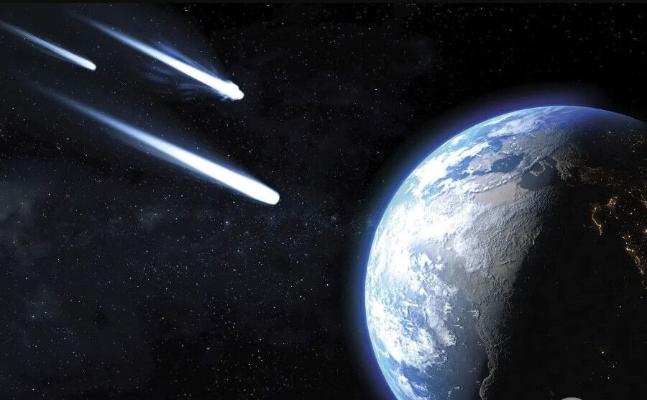 Beýik Britaniýanyň üstünde äpet meteor ýaryldy