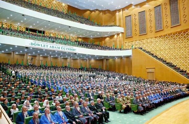 Türkmenistanyň Milli Geňeşiniň Halk Maslahatynyň komitetleriň ýolbaşçylary saýlandy