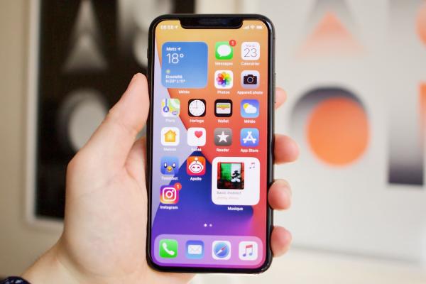 Компания Apple выпуст­ила обновление iOS 14­.5