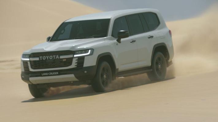 Täze "Toyota Land Cruiser 300" 2023-nji ýyldaky "Dakar" rallisine gatnaşar