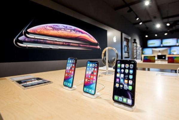 LG öz dükanlarynda Apple-iň önümlerini satyp başlar