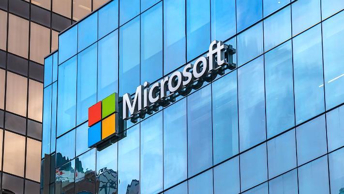 Microsoft вышла на первое место в рейтинге самых дорогих компаний в мире