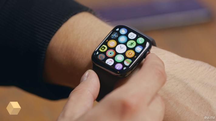 Original Apple Watch sagatlary resmi taýdan könelişen diýlip ykrar edildi