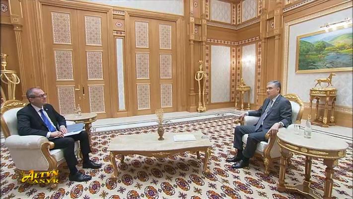 Türkmenistanyň Prezidenti ýurtda COVID-19-yň ýaýramazlygy üçin görülýän çäreleri aýtdy