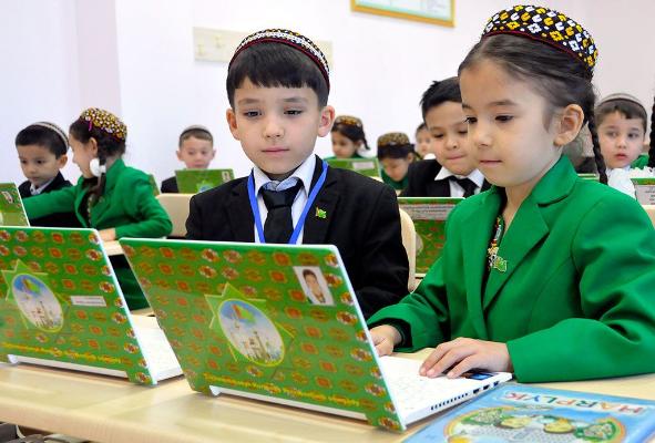 Türkmenistanda çagalar guramasy we mekdeplerde psiholog mugallymy wezipesi dörediler