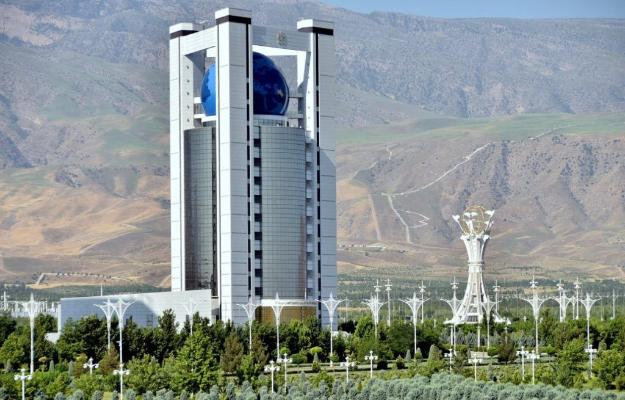 Рашид Мередов провел переговоры с зампредседателя временного правительства Афганистана