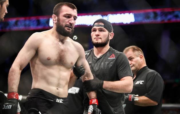 Habib Nurmagomedow UFC-de öz doganlary bilen çykyş eder