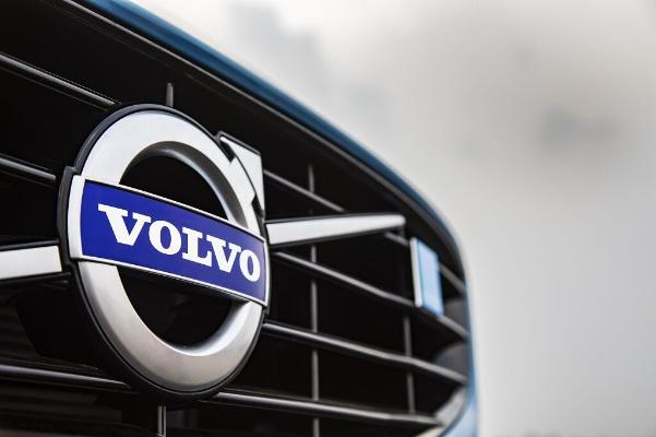 Volvo ограничила скорость новых автомобилей