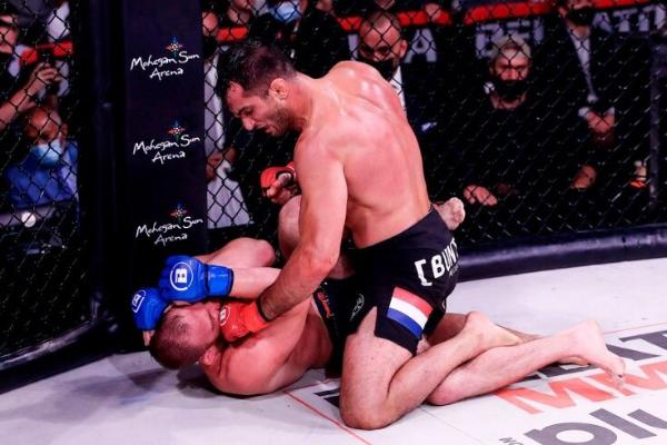 Мусаси нокаутировал Солтера и защитил титул чемпиона Bellator