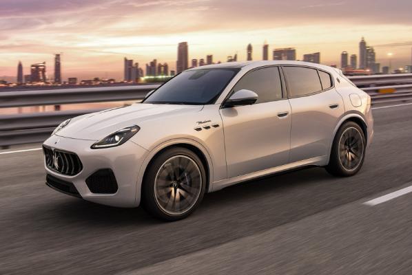 Maserati ykjam Crecale wnedorožnigi bilen tanyşdyrdy