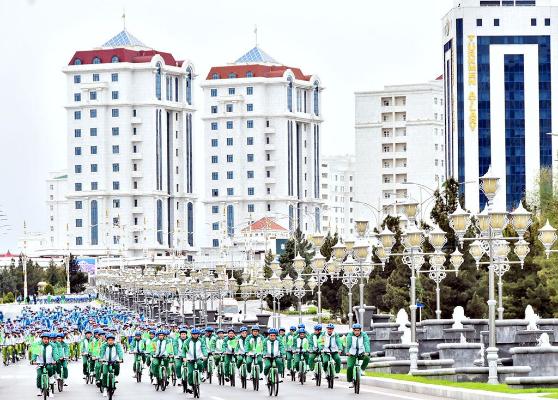 7 тысяч туркменистанцев приняли участие в массовых велопробегах по случаю Всемирного дня здоровья