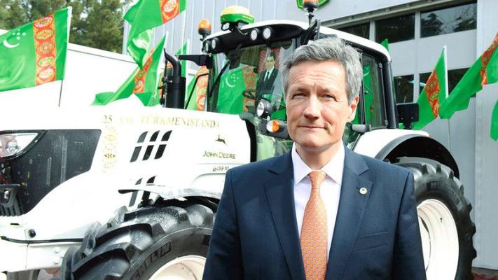 «John Deere-iň»  prezidenti türkmen halkyny Hasyl toýy bilen gutlady