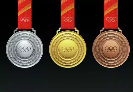 Представлен дизайн медалей зимней Олимпиады в Пекине