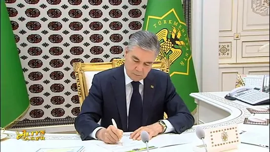 Türkmenistanyň Prezidenti Söwda-senagat edarasynyň başlygyna käýinç berdi