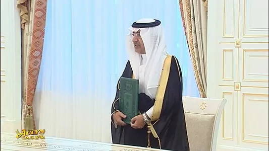 Президент Бердымухамедов принял вновь назначенного посла Саудовской Аравии