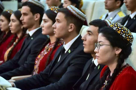 Türkmenistan Ukrainanyň ýokary okuw mekdeplerinde okaýan talyplaryň sany boýunça dördünji orunda durýar