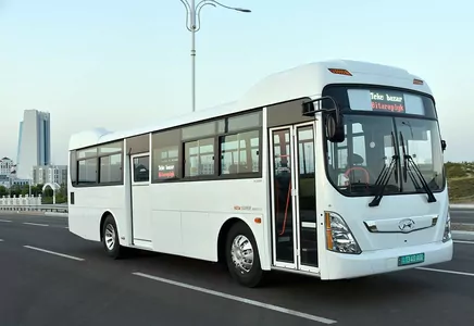 В Туркменистан прибыла партия модифицированных автобусов Hyundai