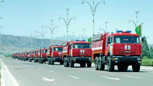 Туркменистан получил новую противопожарную спецтехнику «КамАЗ»