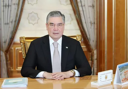 Gurbanguly Berdimuhamedow COVID-19 boýunça iş maslahatyny geçirdi