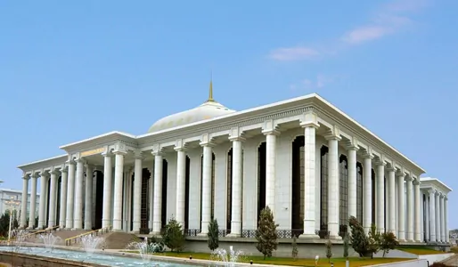 Türkmenistanyň Mejlisi birnäçe kanunçylyk namalaryny kabul etdi