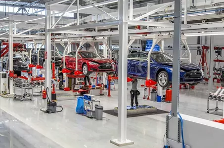 Toyota Hytaýda elektromobilleriň önümçiligi boýunça kärhana gurar