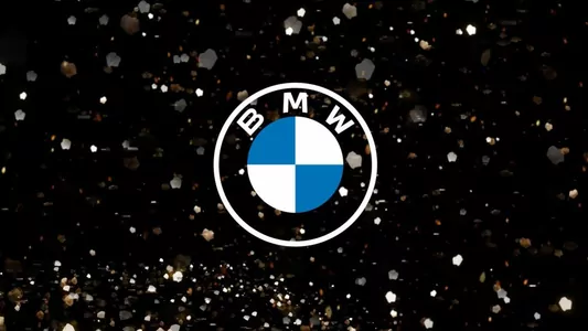 BMW markanyň täze logotipi bilen tanyşdyrdy
