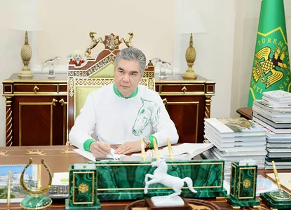 Gurbanguly Berdimuhamedow dynç güni behişdi bedewler bilen didarlaşdy