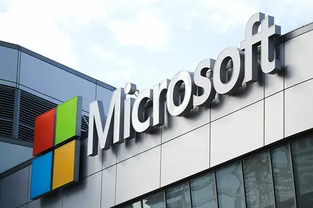Microsoft uglerod zyňyndylarynyň möçberlerini azaldar