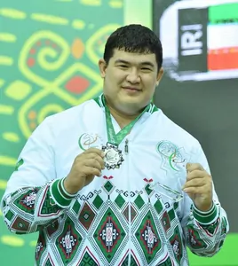 Туркменский спортсмен занял призовое место на Чемпионате Азии по тяжелой атлетике